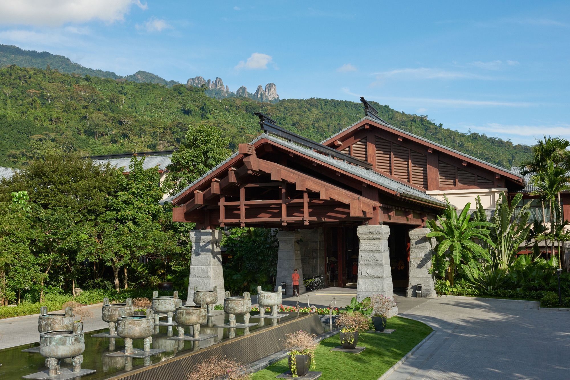 Doubletree Resort By Hilton Hotel Hainan - Qixianling Hot Spring Baoting Dış mekan fotoğraf