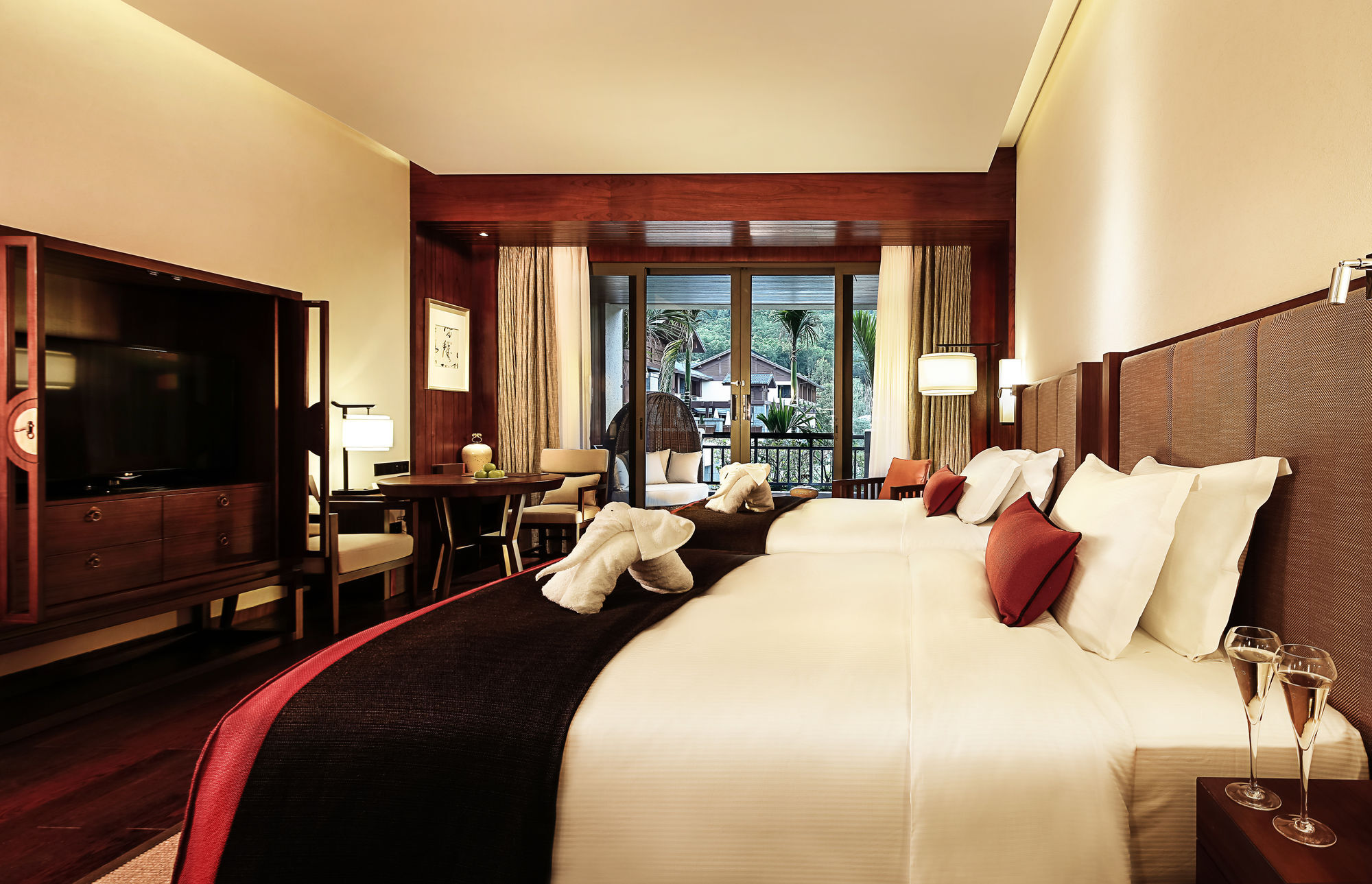 Doubletree Resort By Hilton Hotel Hainan - Qixianling Hot Spring Baoting Dış mekan fotoğraf