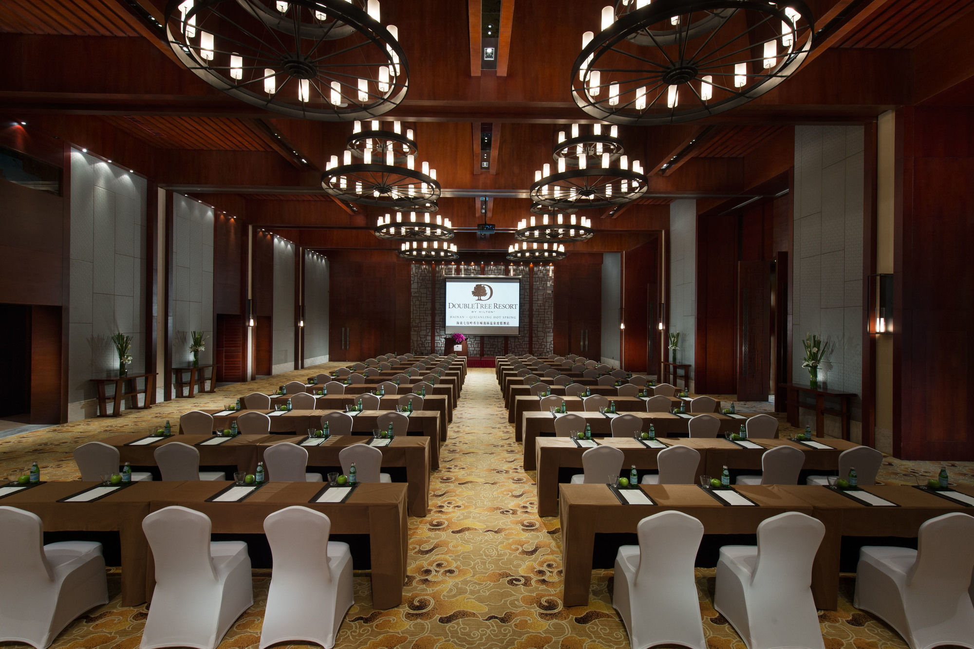 Doubletree Resort By Hilton Hotel Hainan - Qixianling Hot Spring Baoting Dış mekan fotoğraf